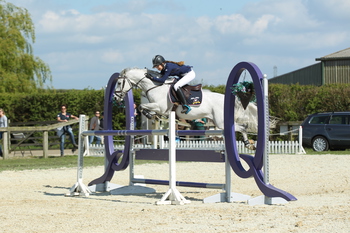 Tahnia Jordan Jones Wins Blue Chip Pony Newcomers Second Round at Quainton Stud